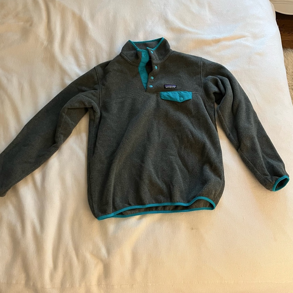 Charcoal and Teal Patagonia Fleece Jacket